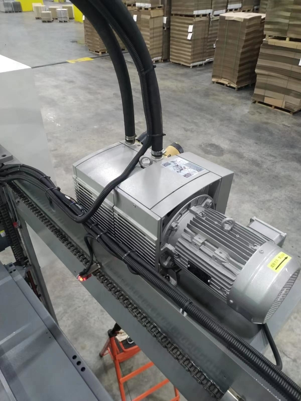 Podajnik tylny 3-warstwowy 5-warstwowy laminator fletowy 150 m / min Sterowanie PLC
