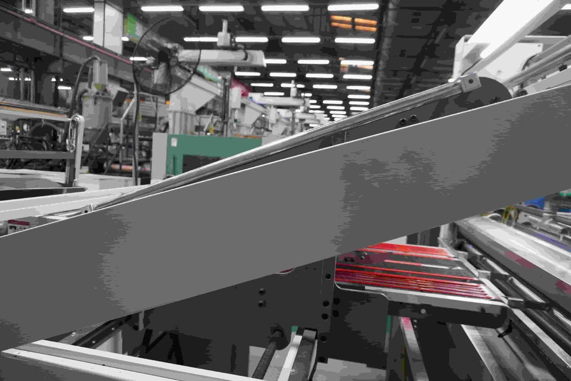 Precyzyjna laminarka do kartonu z dokładnością ±0,5 mm i górną grubością papieru 100-800g/m2