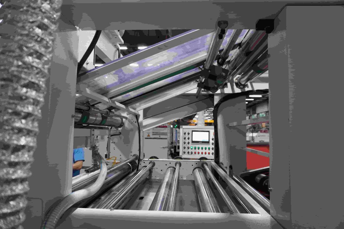 Urządzenie do nakładania kartonu o dużej prędkości o łącznej długości 15200 mm i prędkości 150 m/min