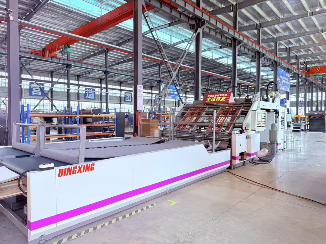 World Premiere Dual Channel Flute Laminator Machine Laminating Corrugated Flute Boards