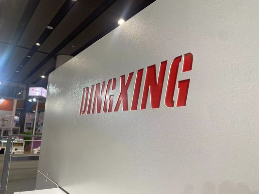 Kartonowy szybki laminator fletowy z automatycznym układaczem Flip Flop